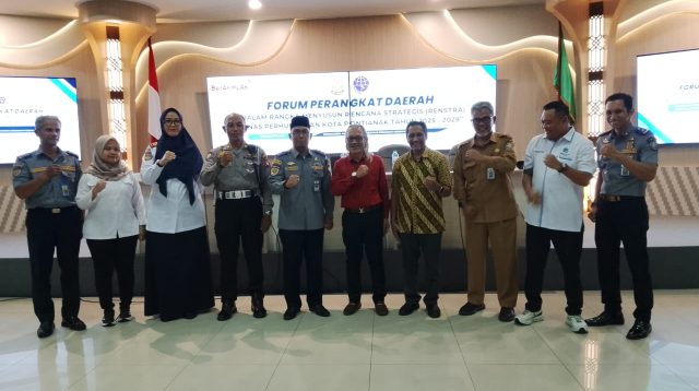 Dishub Pontianak Tegaskan Larangan Parkir di Badan Jalan, RENSTRA Baru Fokus Digitalisasi dan Jalan Lingkungan