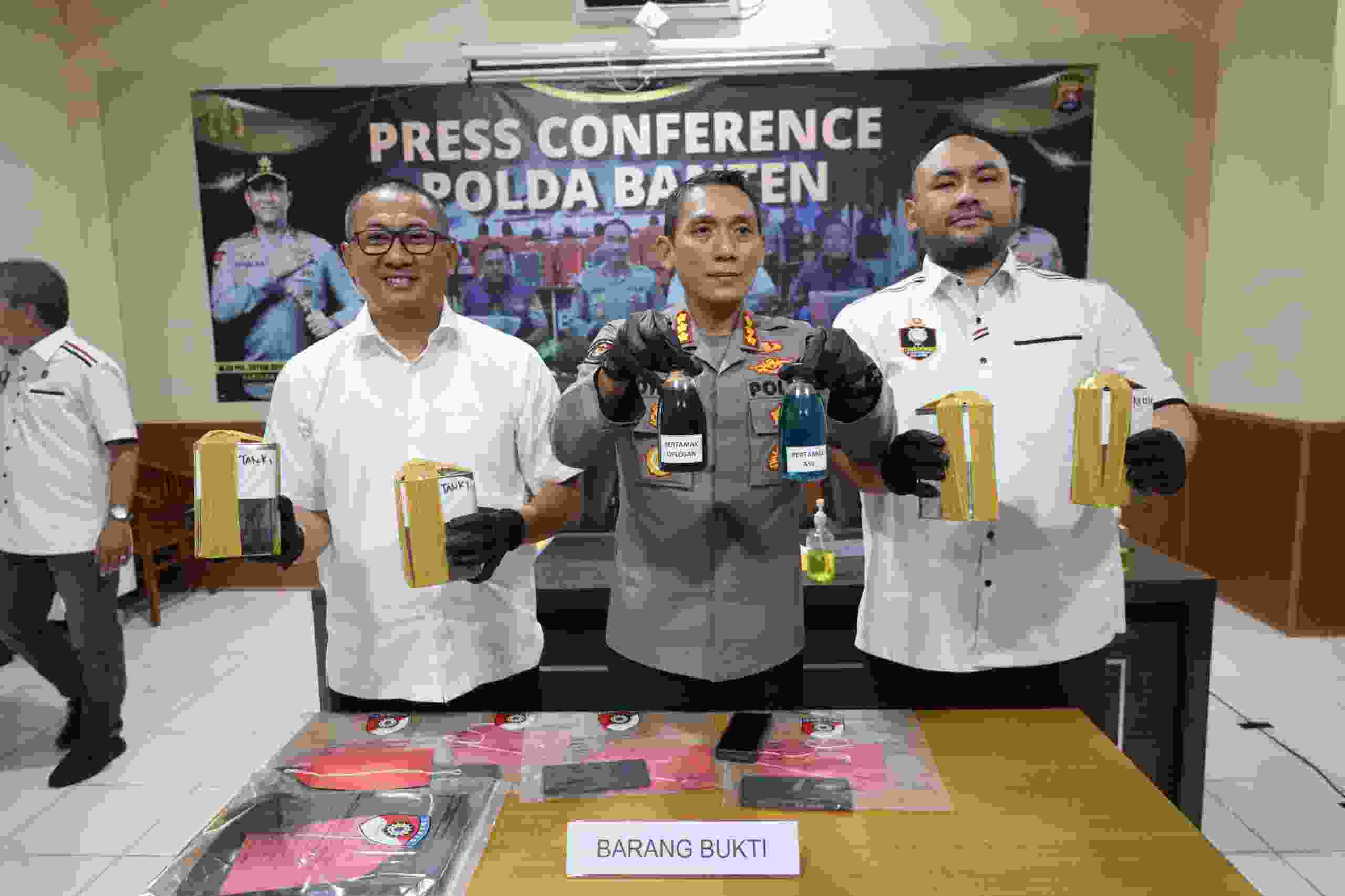 Ditreskrimsus Polda Banten Tangkap Pelaku Oplos Pertamax