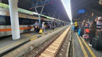 Lebih Dari 123 Ribu Pelanggan Gunakan KA di Daop 8 Surabaya Pada Libur Panjang Peringati Jumat Agung dan Hari Paskah Lebih Dari 123 Ribu Pelanggan Gunakan KA di Daop 8 Surabaya Pada Libur Panjang Peringati Jumat Agung dan Hari Paskah