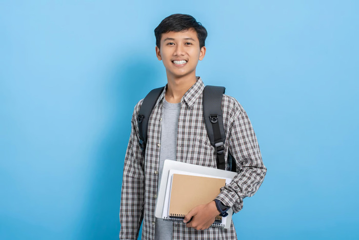 Hardiknas 2025: Saatnya Kampus Hadirkan Solusi Finansial yang Relevan bagi Mahasiswa