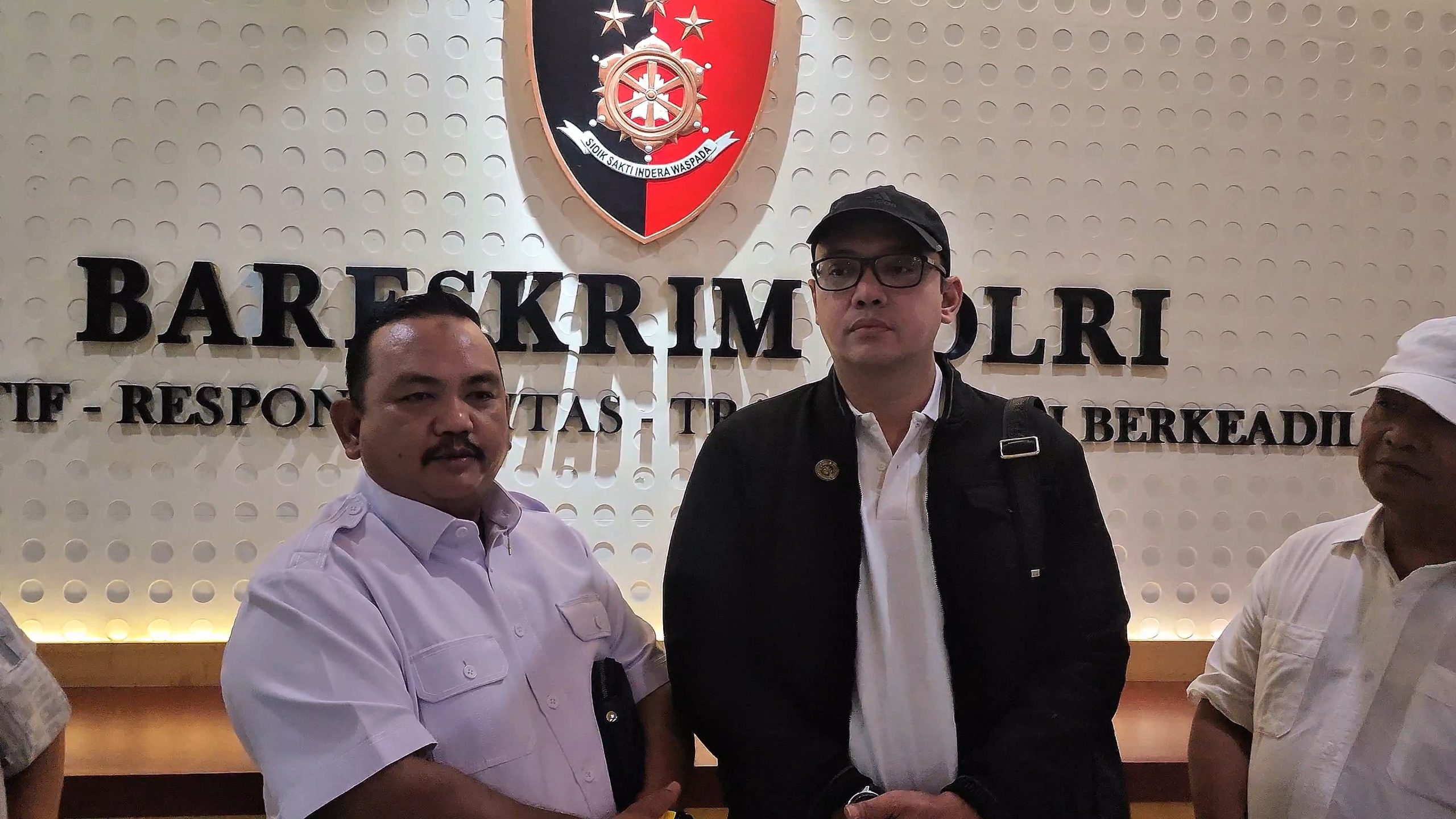 Sandy Tumiwa Datangi Mabes Polri Terkait Pelaporan Akun @bengkeldodo