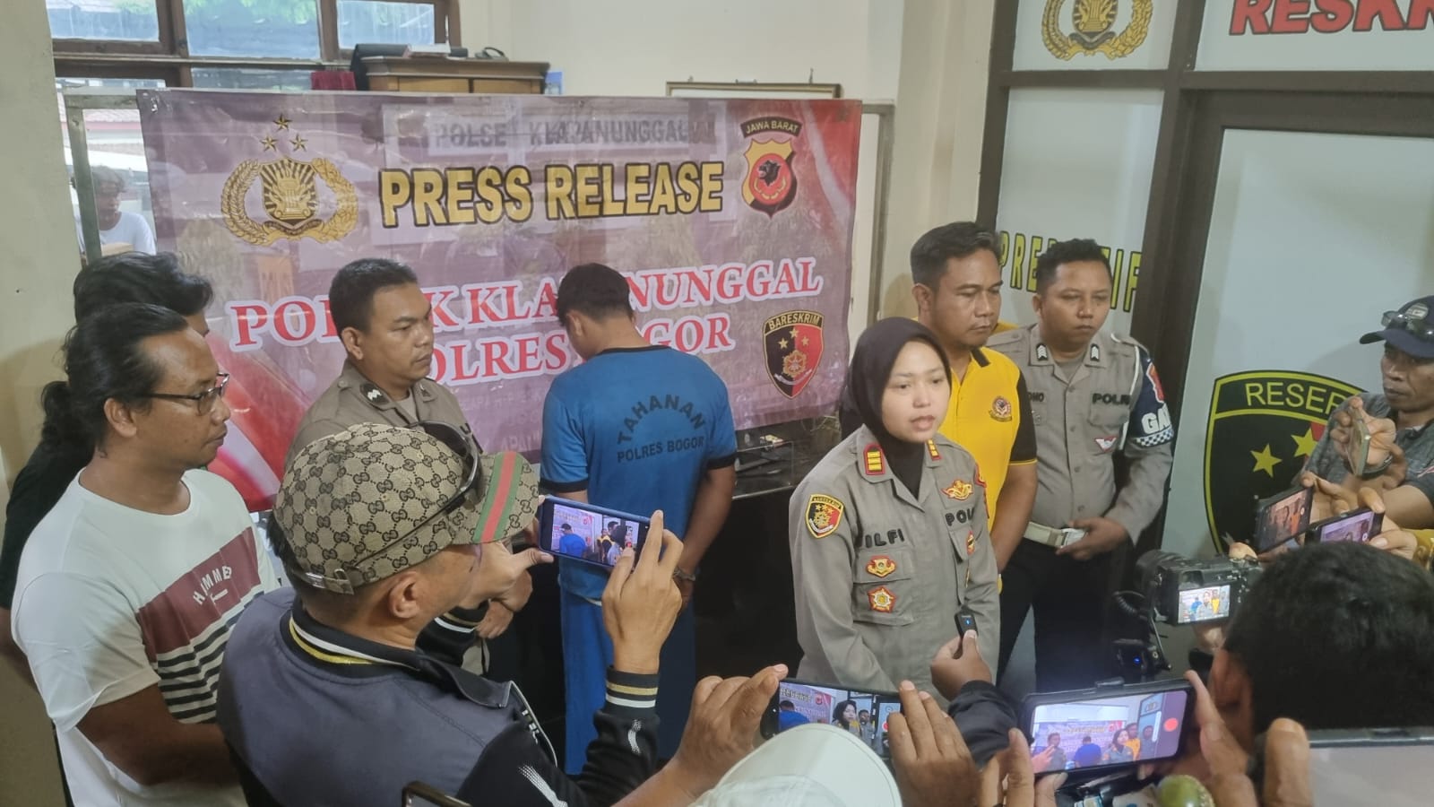 Keterangan foto: Pers rilis Polsek Klapanunggal Bogor 