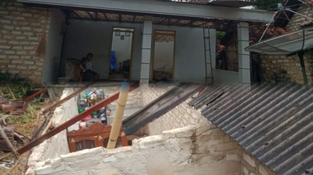 Buntut panjang BSPS tahun 2024 di Desa Errabu, kerja kolektif, Kepala Desa dan Aparatur Desa ?