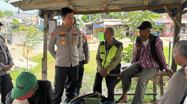 Kapolsek Cikarang Barat Lakukan Kunjungan ke Terminal Kalijaya, Sosialisasikan Ops Brantas Jaya 2025