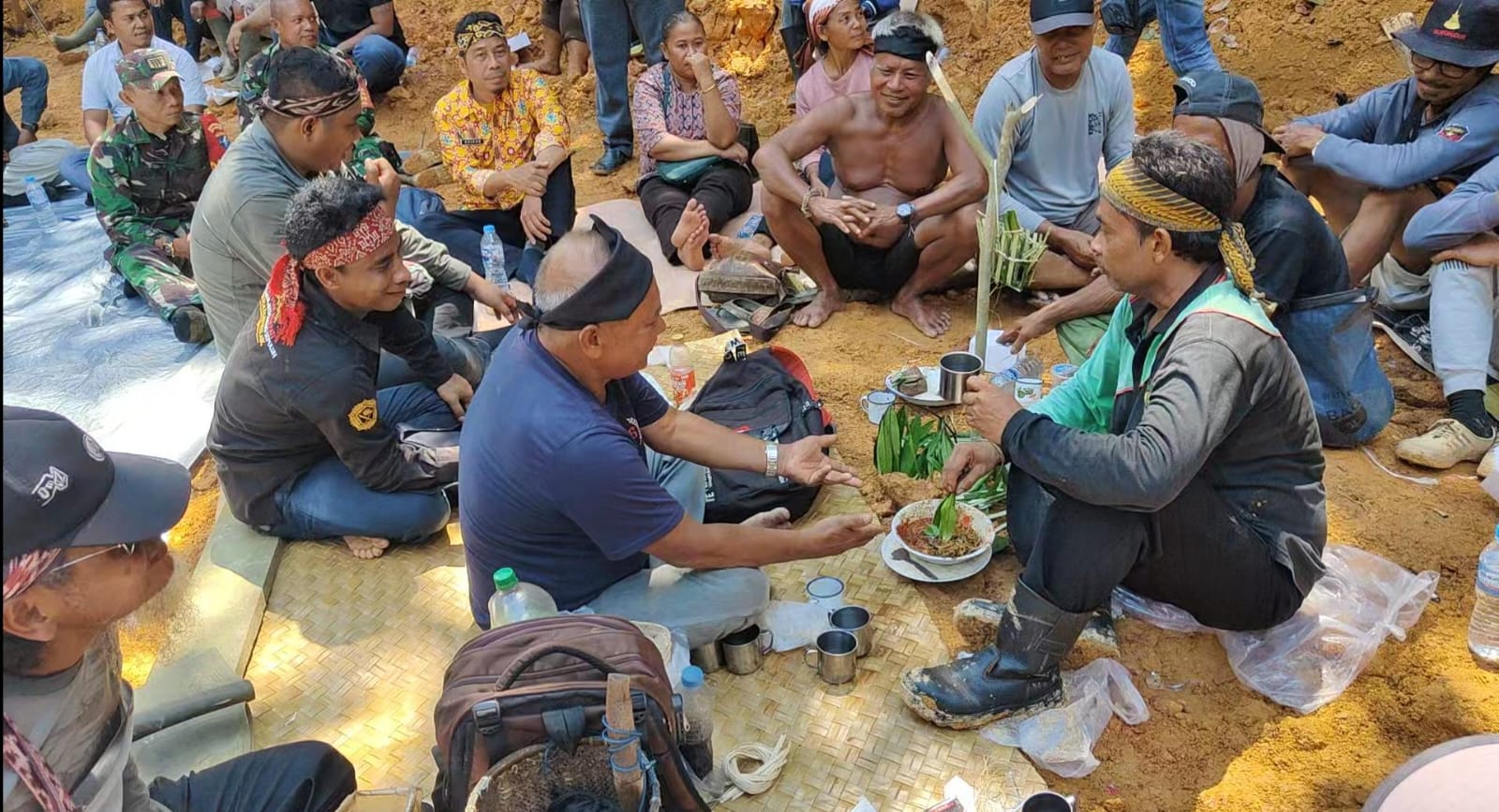 Ritual Adat Manggur Warnai Pembukaan Lahan Baru oleh PT PSM di Ketapang