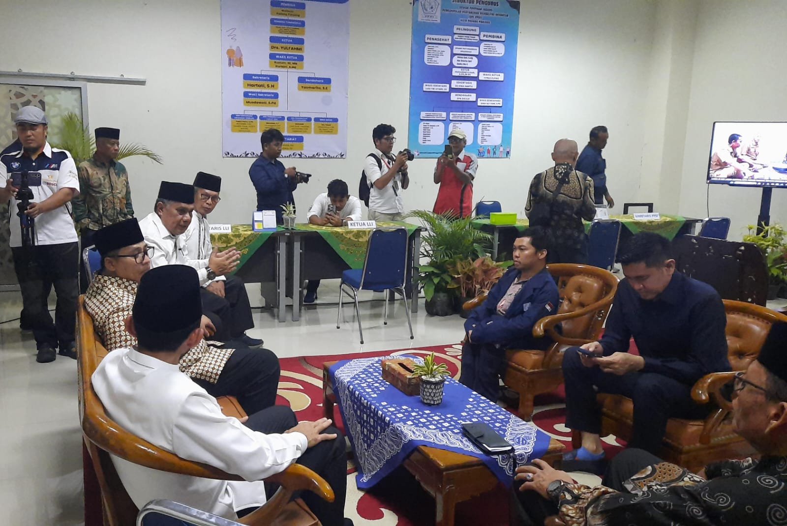 Keterangan foto: Wali Kota Hendri Arnis dan Wakil Wali Kota Allex Saputra meresmikan Graha dan Galeri Disabilitas pada Rabu, 28 Mei 2025. Acara ini juga dimeriahkan dengan launching Galeri Disabilitas yang terletak di Area Islamic Centre