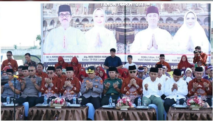 Pemkab Lampung Utara Lepas Keberangkatan Jemaah Haji Kloter 2 Tahun 2025 dengan Acara Khidmat