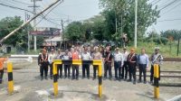 Tingkatkan Keselamatan di Perlintasan, Kendaran Roda 4 Dilarang Melintasi Perlintasan Jl Pahlawan, Lamongan Tingkatkan Keselamatan di Perlintasan, Kendaran Roda 4 Dilarang Melintasi Perlintasan Jl Pahlawan, Lamongan
