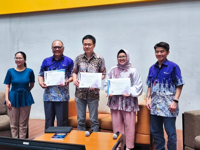 Menerapkan AI dalam Data Kompleks pada Graph Machine Learning