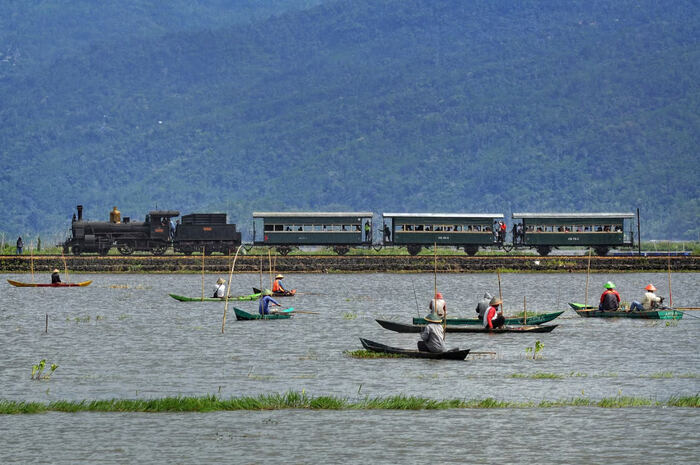 Jelajahi Jejak Sejarah Perkeretaapian Indonesia di Museum Ambarawa dan Lawang Sewu