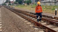 Peran Krusial Petugas Pemeriksa Jalur di Tengah Meningkatnya Jumlah Perjalanan KA