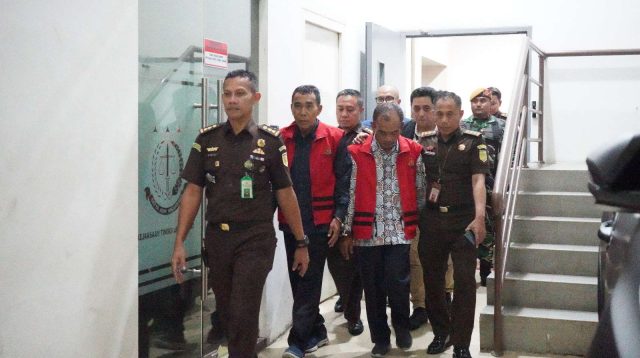 Rugikan Negara 139 Milyar, Kejati Jabar Tetapkan 3 Tersangka Direktur BPR – KRI Dugaan Tipikor Penyaluran Kredit