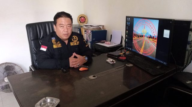 Hati – Hati ! Pekerjaan Galian PDAM di Jalan Tanah Merah Rawan Kecelakaan Tanpa K3 dan Pembatas Pengaman Jalan