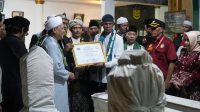 H. Hercules Dianugerahi Gelar Abah Maung, Resmi Menjadi Dewan Kehormatan Majelis Taqlim Makam Kramat Ki Gede Tubagus Angke