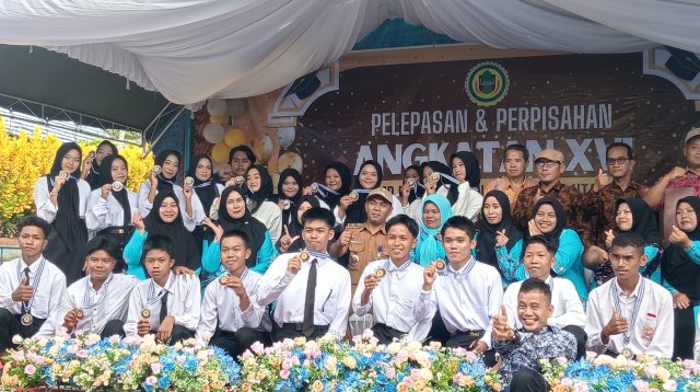 SMPN 16 PPU Gelar Pelepasan dan Perpisahan Siswa Kelas IX Tahun Pelajaran 2024/2025