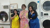 Emak – Emak BISA NGAMUK!!! Kalo Ada Cucian . . . SOLUSI KEMARI AJE!!!