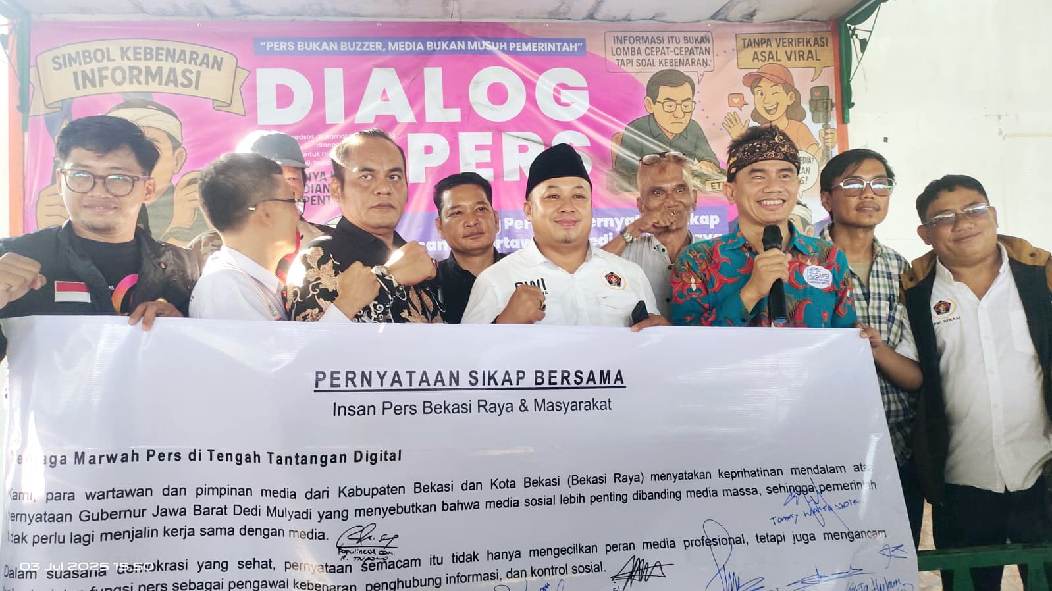 Ratusan Insan Pers Bekasi Raya Desak KDM Klarifikasi Terkait Statemen Tidak Ingin Kerjasama Dengan Media