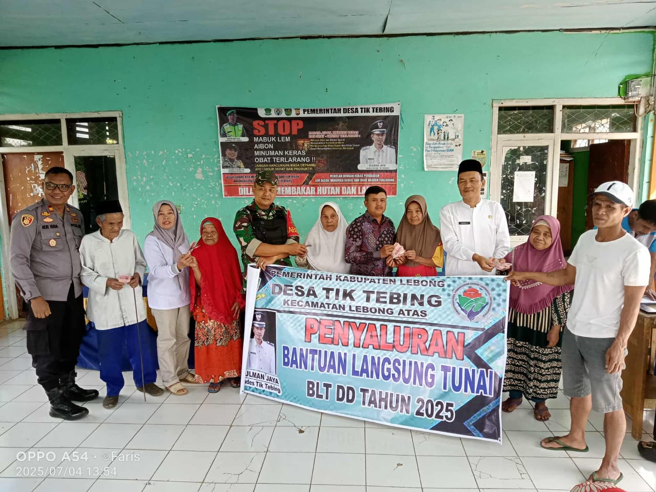 Pemdes Tik Tebing bagi BLT-DD Tahap II Bulan April-Juni, Kepada 23 KPM tahun 2025