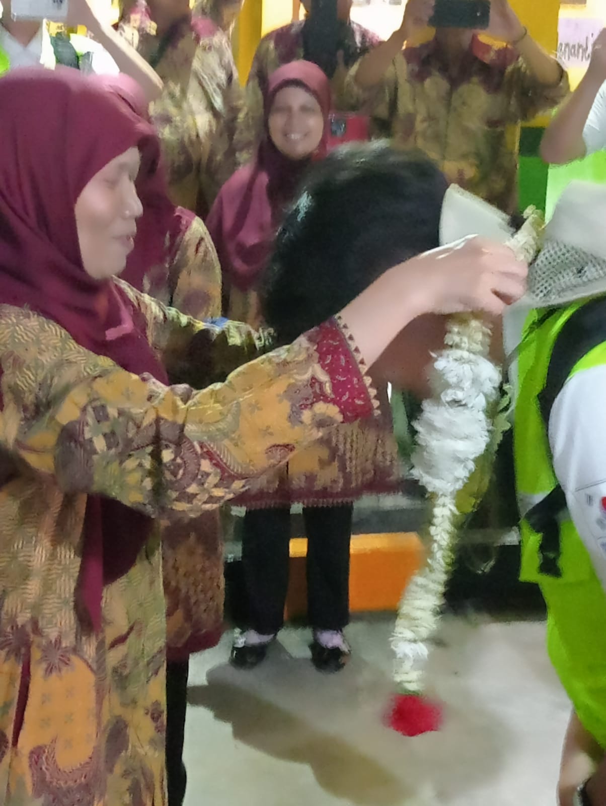 Keterangan foto:Universitas Kiemyung Korea Selatan Adakan Pelatihan Kerja Lapangan Di SDN Sukaresmi 06 Cikarang Selatan- Bekasi,Kamis, 10 /07!/2025.