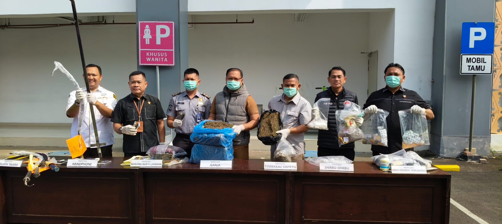 Kejari Kota Bekasi Musnahkan Barang Bukti yang Sudah Inkrah