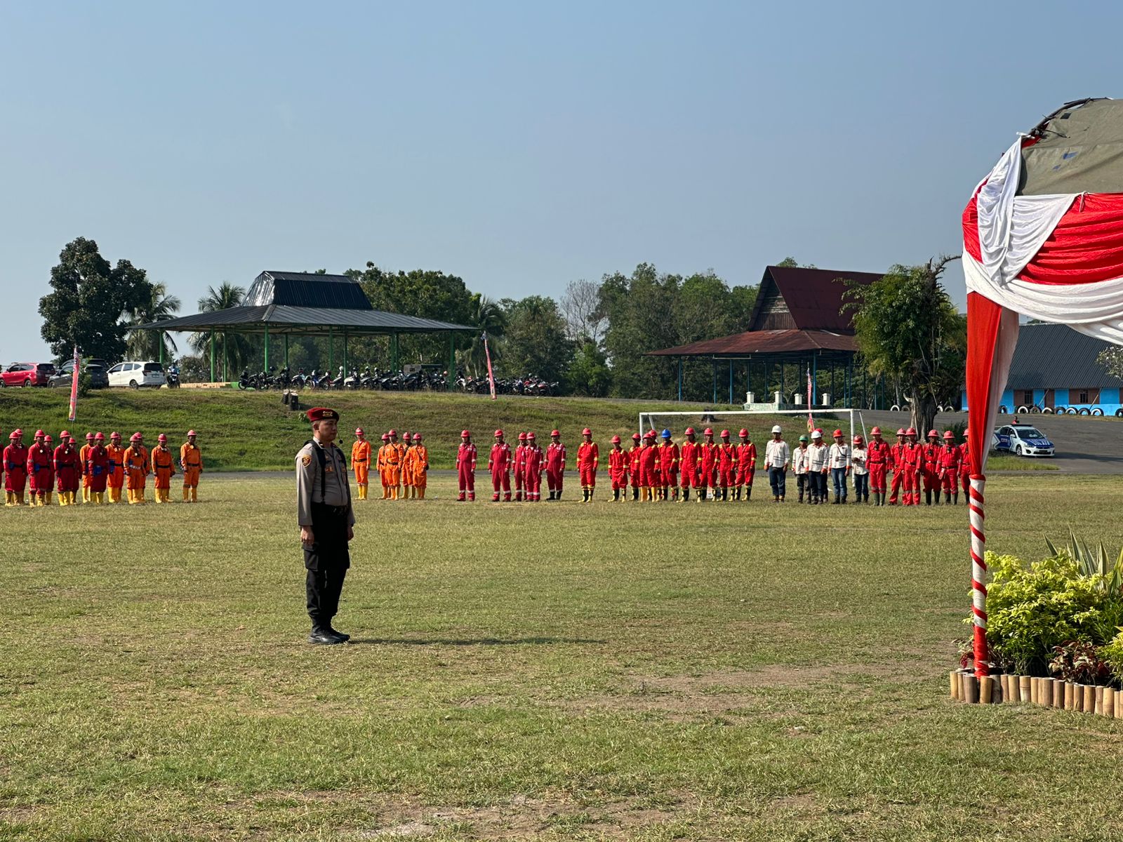 BHABINKAMTIBMAS POLSEK TALANG UBI BERIKAN PEMBEKALAN WAWASAN KEBANGSAAN DAN KAMTIBMAS KEPADA CALON PASKIBRAKA