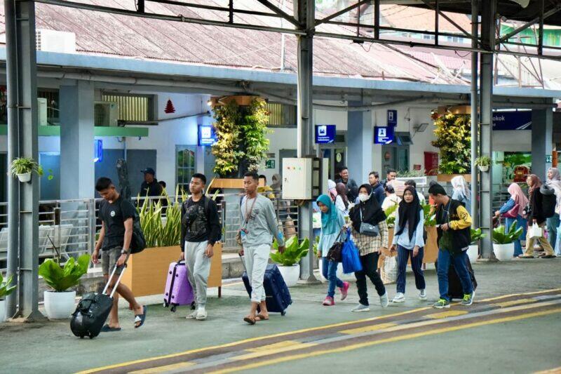 Libur Sekolah Usai, 103.691 Penumpang Naik Kereta di Divre IV Tanjungkarang