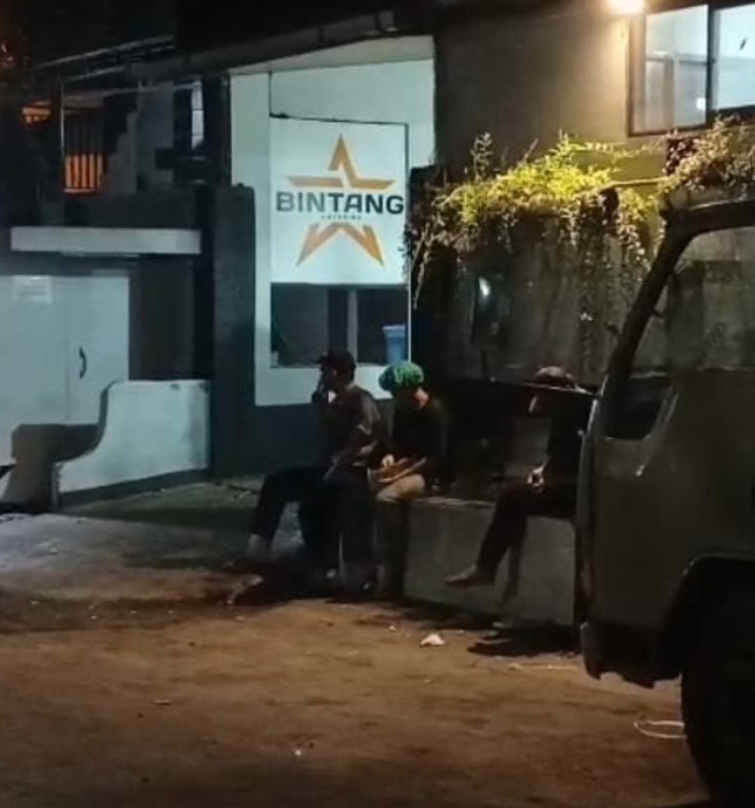 Oknum Pengawas Bintang Catering Digerebek Suami Korban Usai Ketahuan Selingkuh di Kamar Mes di Cikarang