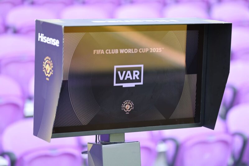 Teknologi Layar Hisense Mendukung Tampilan VAR di FIFA Club World Cup 2025™