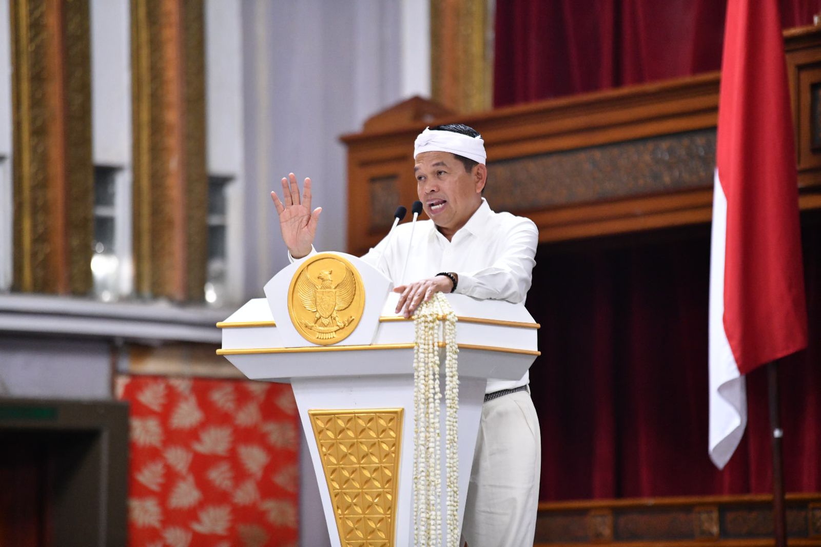 Gubernur Jabar KDM Ajak ITB Kelola Sampah Jadi Energi Baru Terbarukan