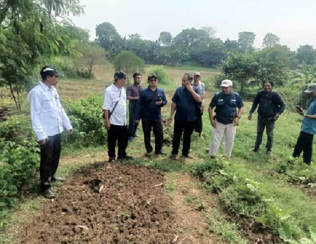 Kades Karangharja Bersama DSDABMBK Kabupaten Bekasi Survei Titik Lokasi Pompanisasi
