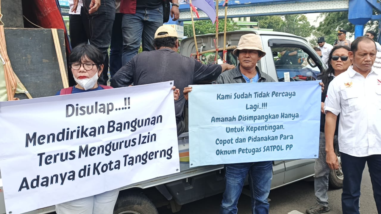 Kantor Walikota Tangerang dan Satpol PP Digeruduk Ratusan LSM dan Wartawan, Meminta Kabid, Kasie Gakumda Dicopot?