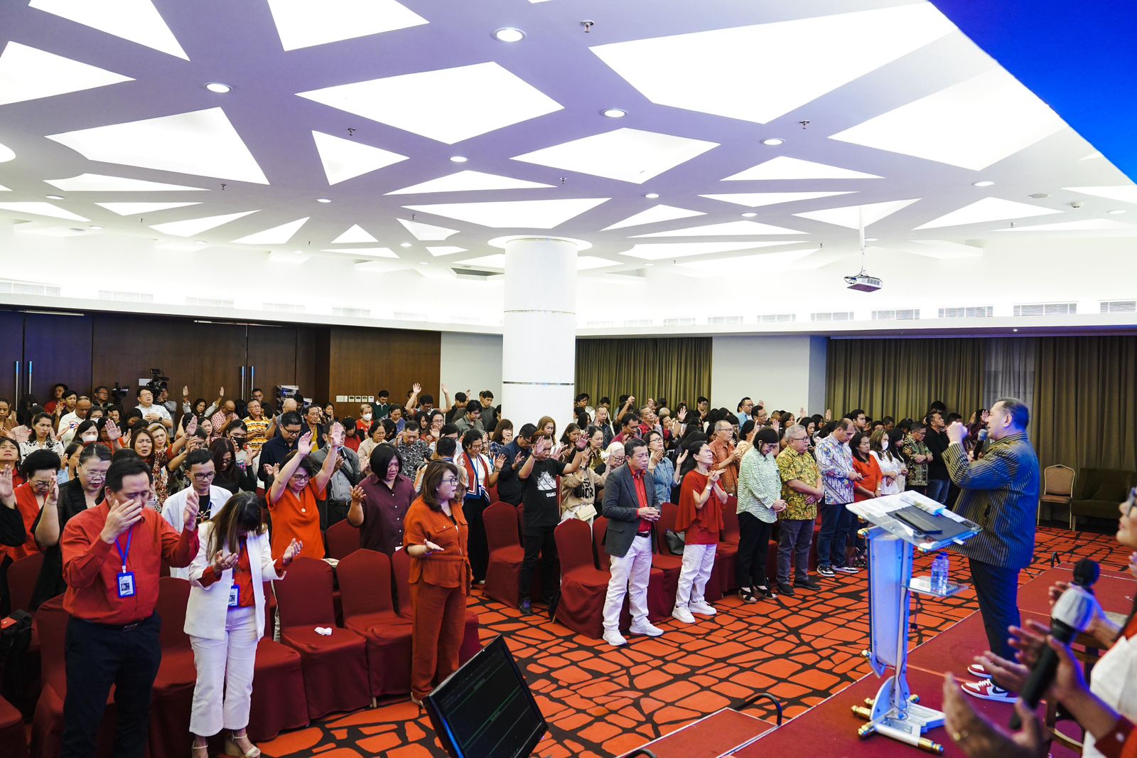GBI Glow Fellowship Centre: Mendoakan dan Mengasihi Bangsa Indonesia dalam HUT RI ke-80″