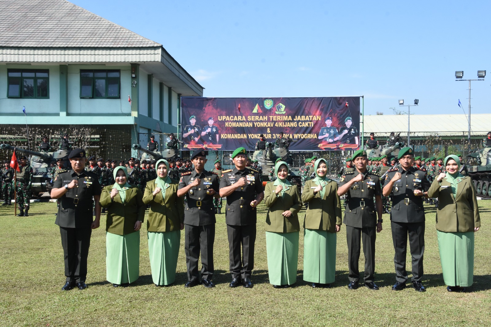Pangdam III/Siliwangi Mayjen TNI Kosasi, S.E., memimpin upacara serah Terima jabatan