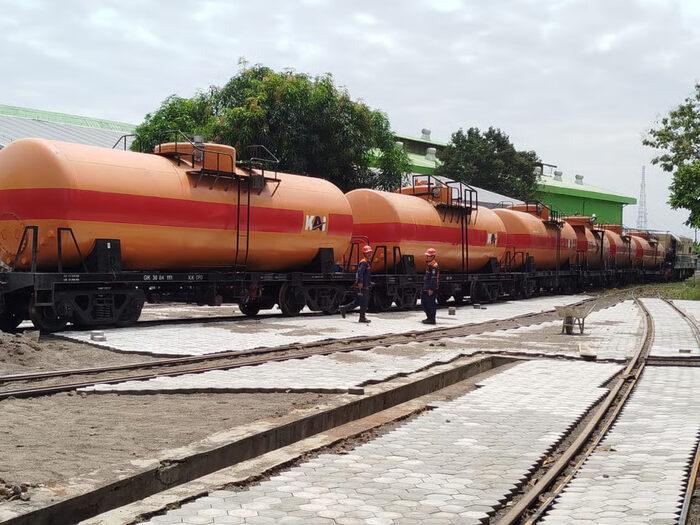 KAI Divre III Palembang Tambah Armada 6 Gerbong Ketel untuk Dukung Distribusi BBM
