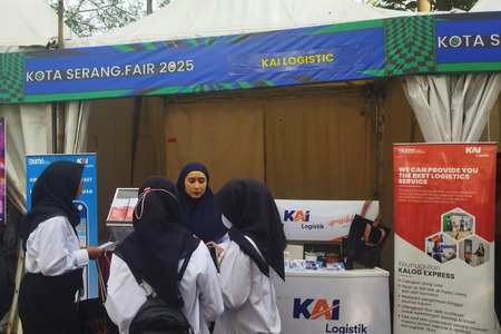 KAI Logistik Ramaikan Serang Fair 2025 dengan Promo Diskon Menarik KAI Logistik Ramaikan Serang Fair 2025 dengan Promo Diskon Menarik