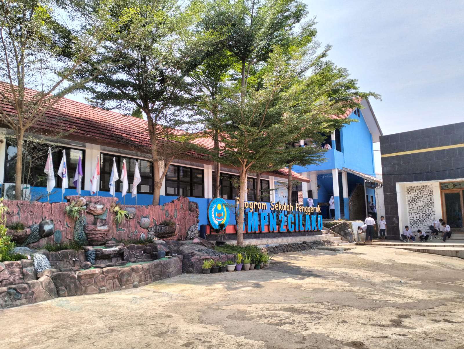 Larangan Pungutan Dilanggar, SMPN 2 Cilaku Jadi Sorotan Publik