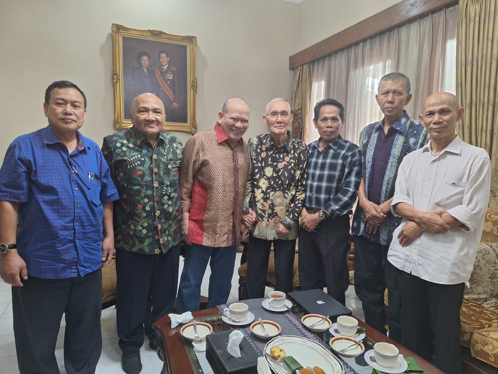 Presidium Konstitusi Dorong Presiden Perkuat Konstitusi untuk Indonesia Bangkit Presidium Konstitusi Dorong Presiden Perkuat Konstitusi untuk Indonesia Bangkit