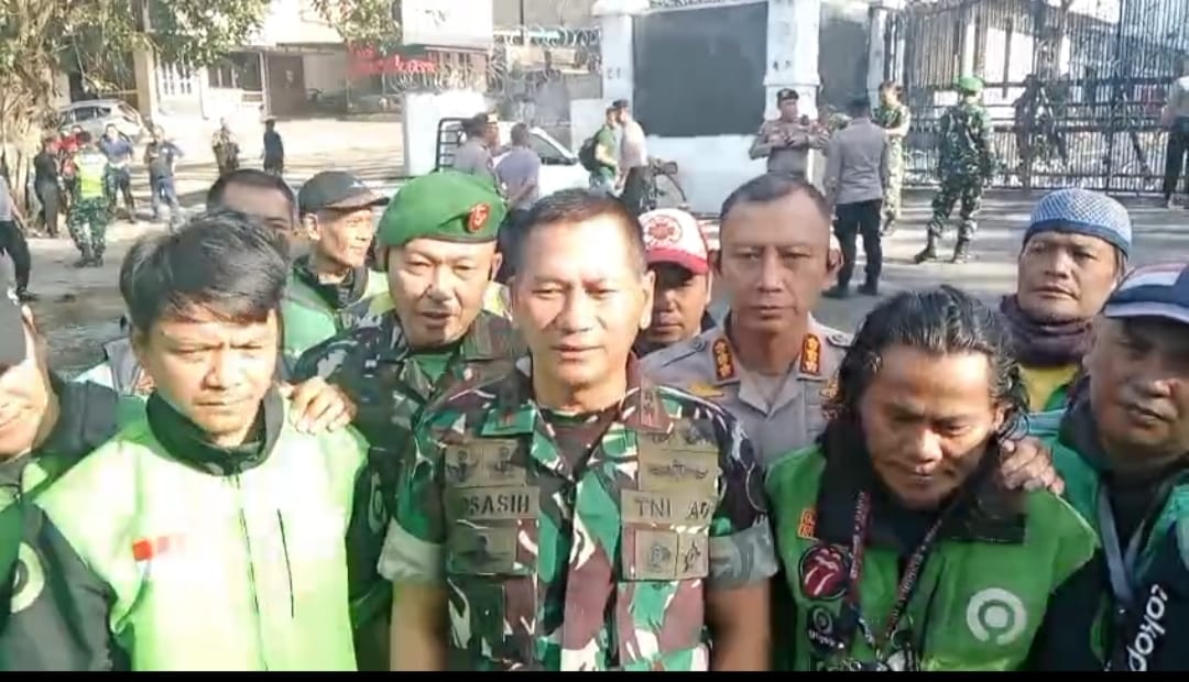 Pangdam III/Slw Ajak Elemen Masyarakat Bersih-Bersih Pasca Unjuk Rasa di DPRD Jabar
