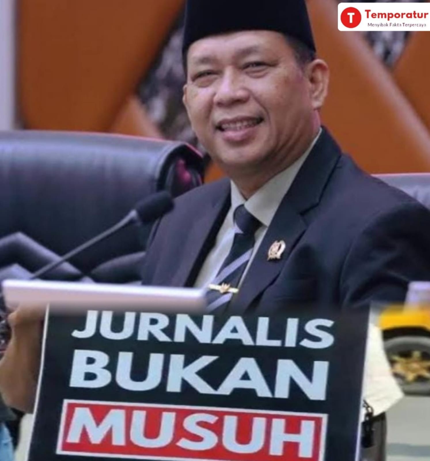 Oknum DPRD Bogor Menghardik & Hendak Rampas HP Wartawan di Cileungsi