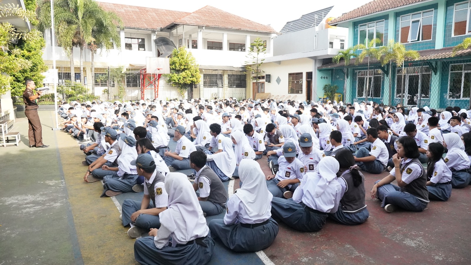 KEJAKSAAN TINGGI JAWA BARAT Jl. LLRE Martadinata No. 54 Kota Bandung 2 IMG 20250917 WA0027