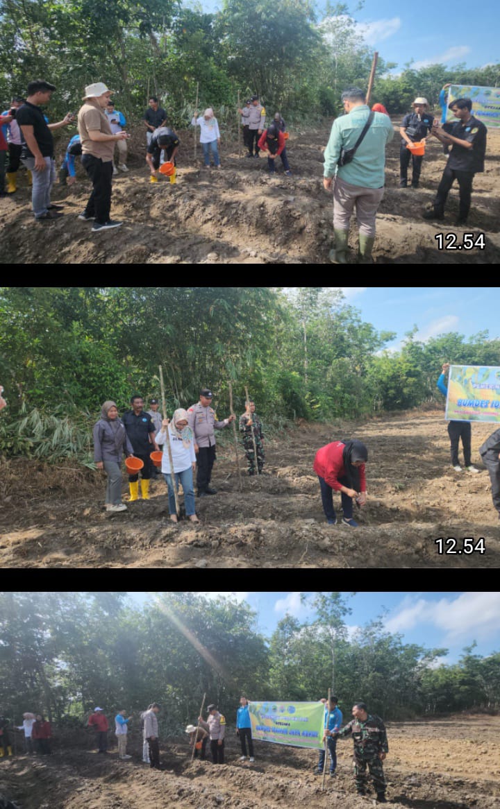 Polsek Penukal Abab Hadiri Penanaman Jagung di Desa Air Itam Sebagai Bentuk Dukungan Ketahanan Pangan Nasional