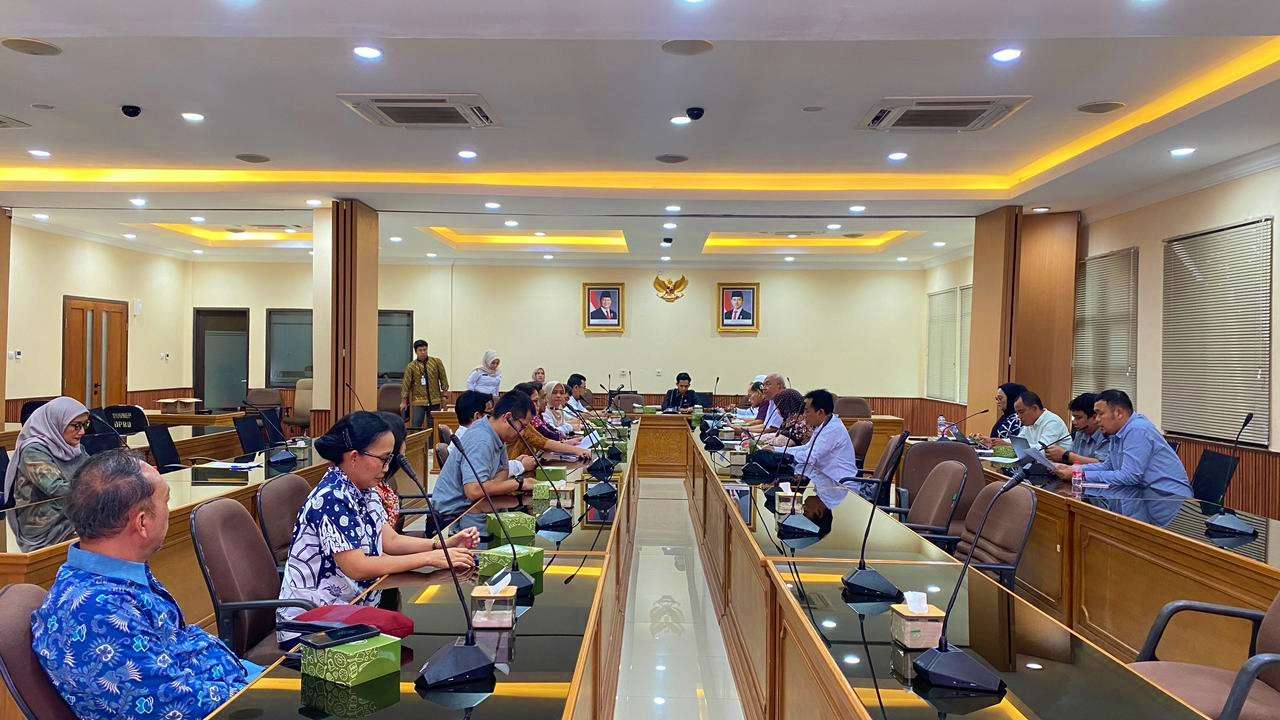 Komisi IV DPRD Kota Bekasi Gelar Rapat Audiensi Bahas Dugaan Pelanggaran SOP di Rumah Sakit EMC Pekayon Kota Bekasi