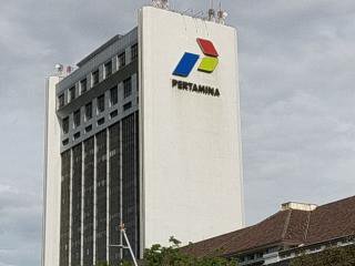 Ruang Gerak Swasta Menguasai Sumber Daya Energi Dibatasi, CBA Tuding Bahlil Jadi Calo Pertamina