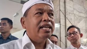Dedi Mulyadi Minta Maaf Atas Kerusakan Jalur Pantura, Pastikan Perbaikan Segera Dilakukan Dedi Mulyadi Minta Maaf Atas Kerusakan Jalur Pantura, Pastikan Perbaikan Segera Dilakukan