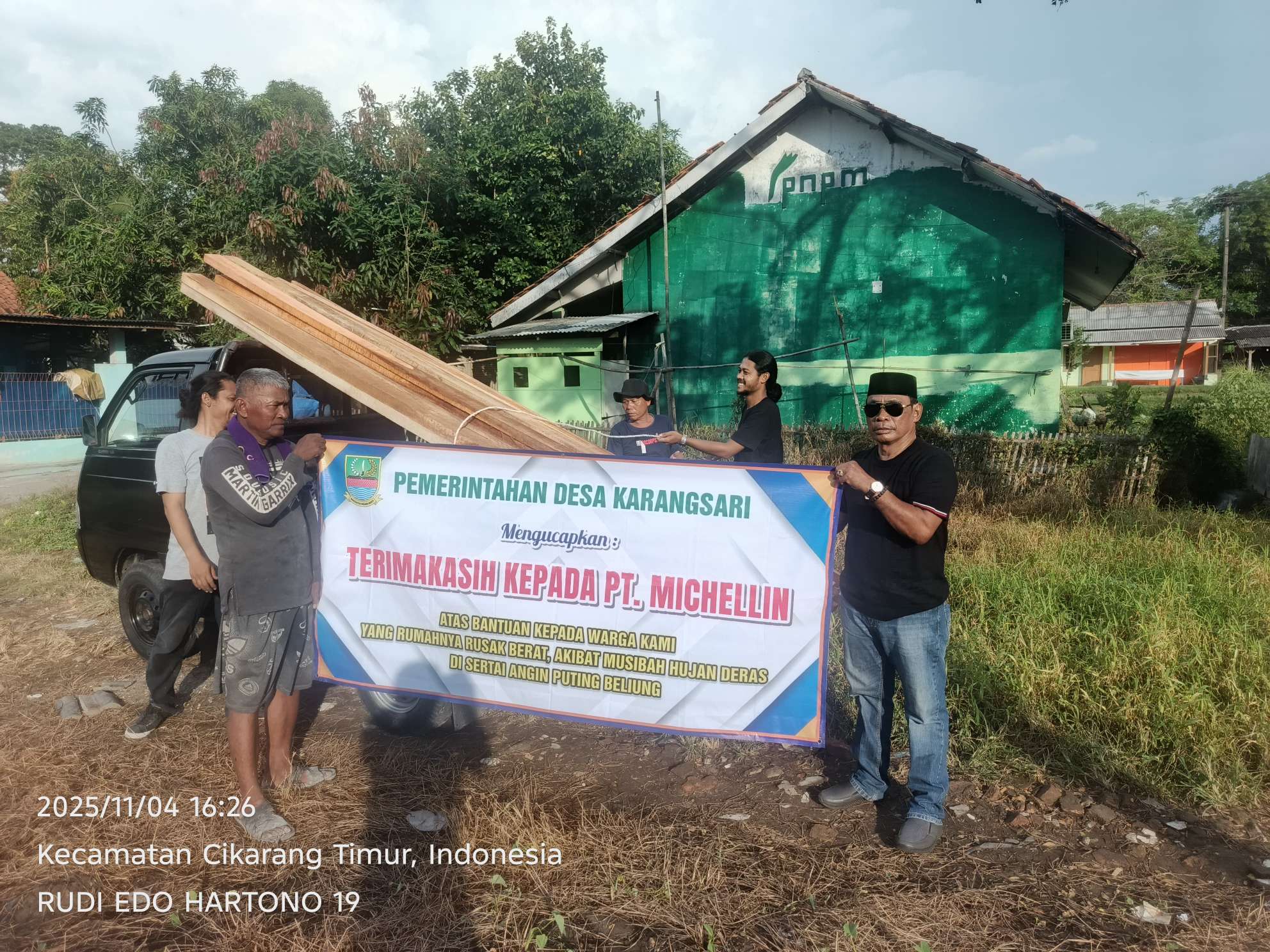 Kepala Desa Karangsari H. Bao Umbara Mengucapkan Terima Kasih Kepada PT MICHELLIN