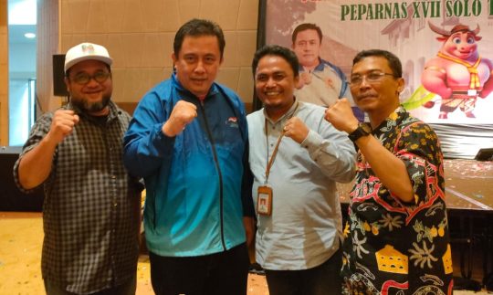 Pj.Bupati Bekasi Dedy Supriyadi Apresiasi Wartawan Liput Atlet NPCI Kabupaten Bekasi di Peparnas Solo