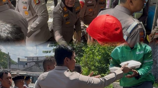 Kepedulian Polsek Cikarang Barat Rutin  Gelar  Baksos Jumat Berkah