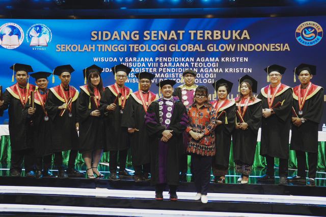 STT Global Glow Indonesia Lahirkan Lulusan Siap Mengubah Dunia dari Jakarta!