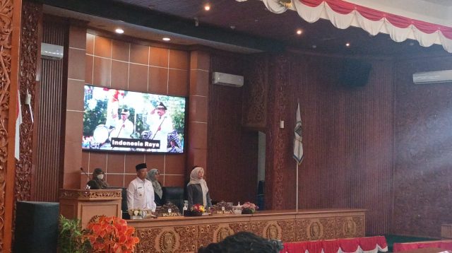 Walikota Depok Tanggapi Pandangan Fraksi DPRD Terkait Nota Keuangan dan RAPBD 2026