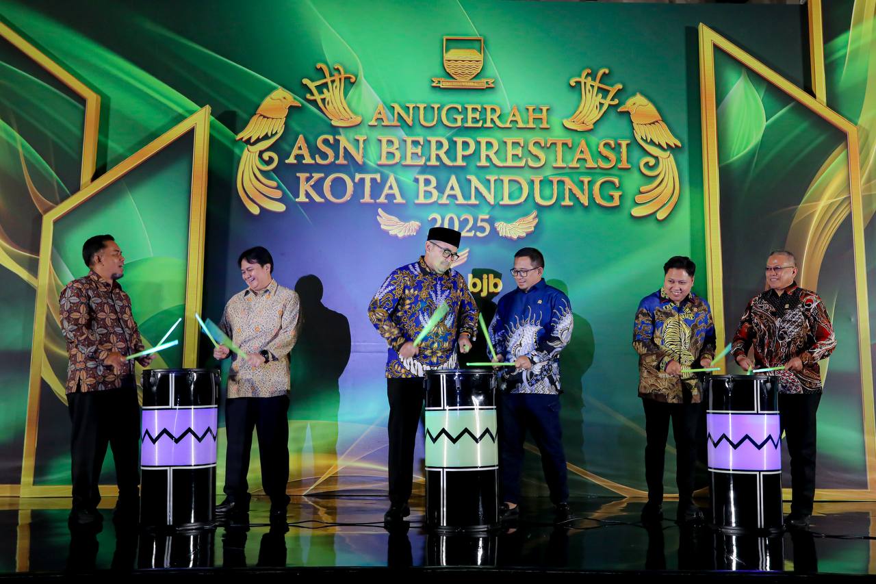 Pemkot Bandung Nobatkan ASN Terbaik 2025, Luncurkan Aplikasi Presensi “Gercep Asik Mobile”